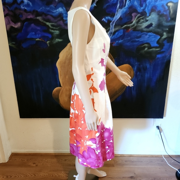 Colorful sleeveless pleated dress - Picture 6 of 13